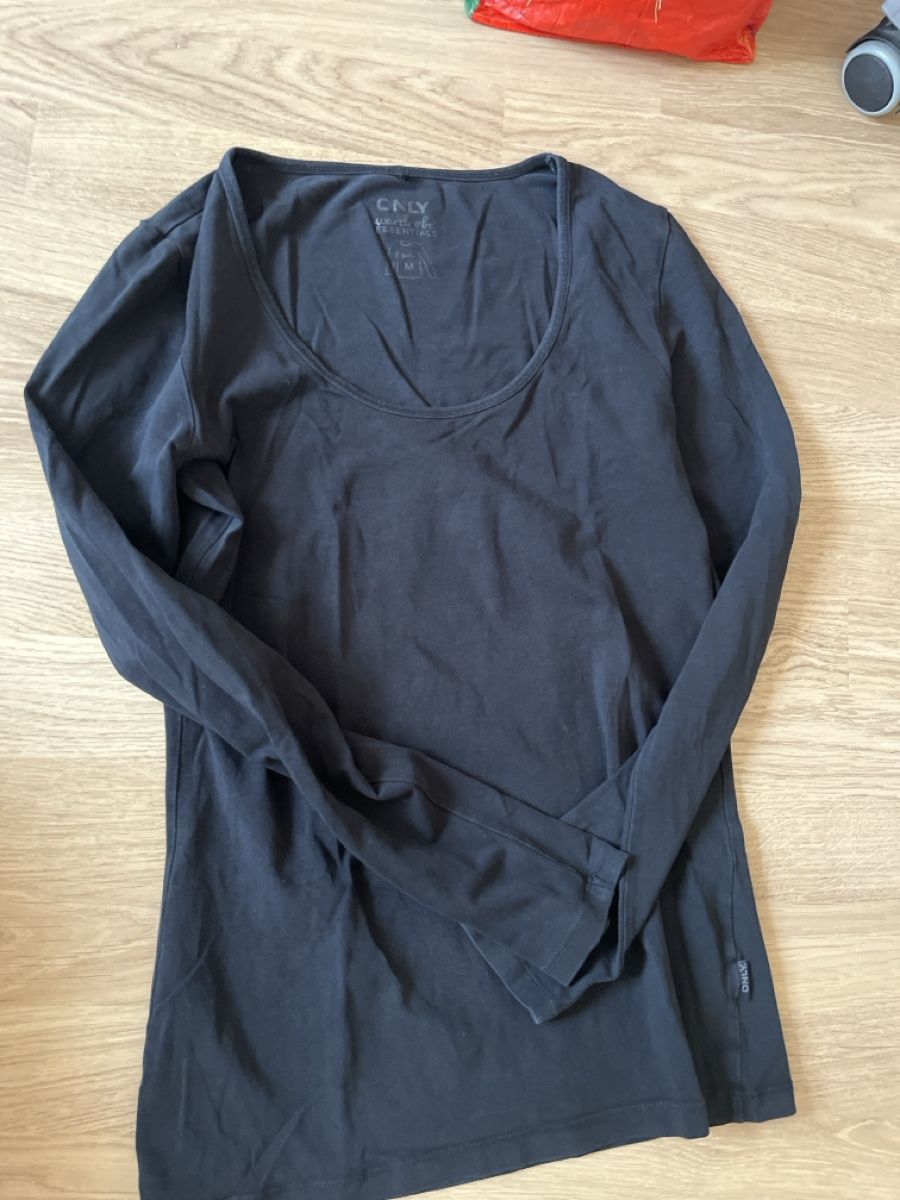 Lotti di vestiti: Damen Kleiderpaket M - 9 Teile – Usato da Wallbach venduto da wonderlike 3