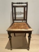 Antiker Stuhl, um 1900, restaurationsbedürftig, Holz