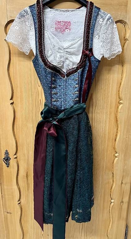 Vestiti: Krüger - Dirndl Gr. 34 - wunderschön mit Jacke – Usato da Wil SG venduto da Ancillasutter 1