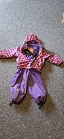 Regenjacke und Hose gefüttert 86