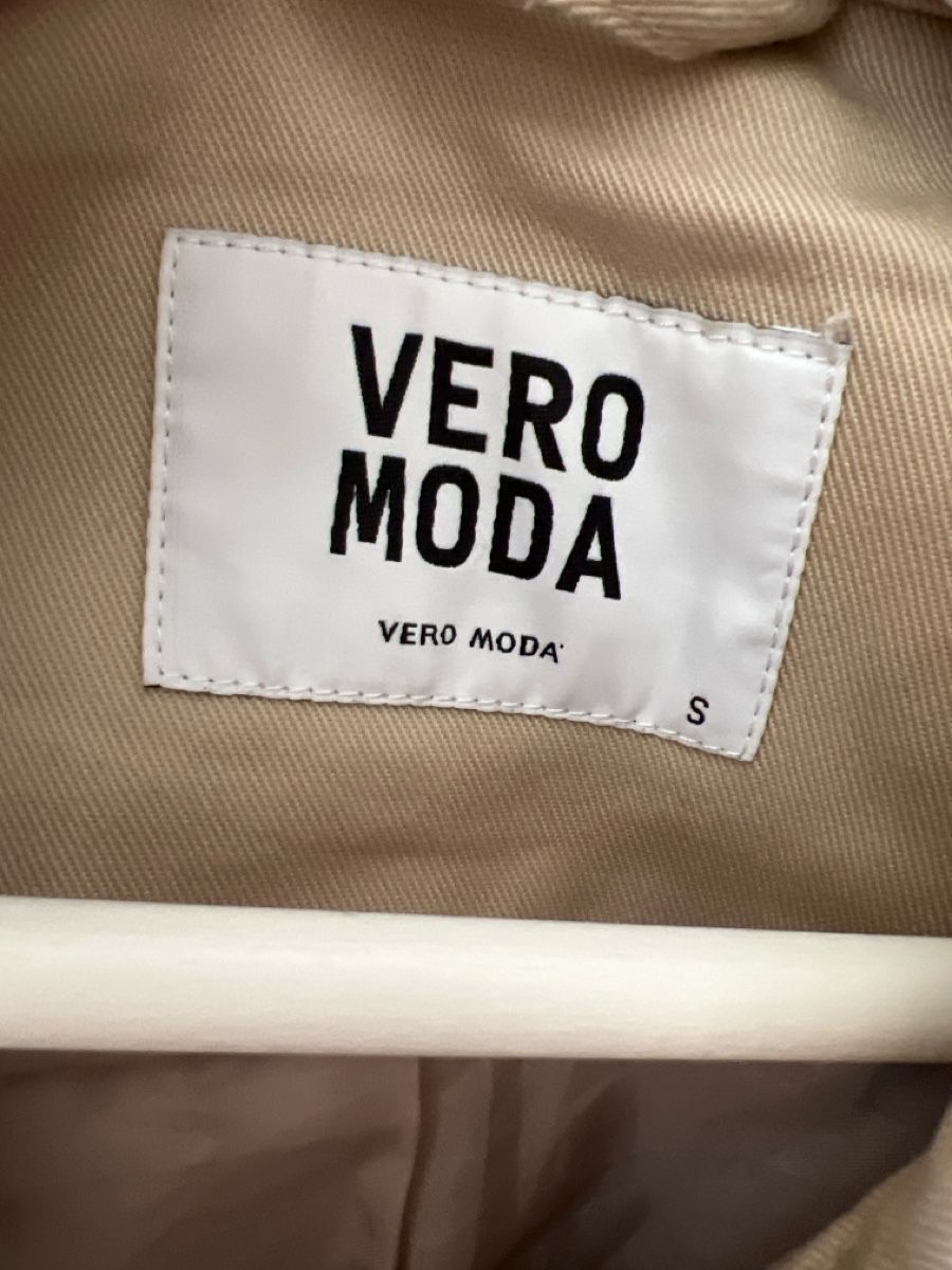 Vero Moda Giacche: Vero Moda Trenchcoat Gr. S – Usato da Tuggen venduto da Tantas 2