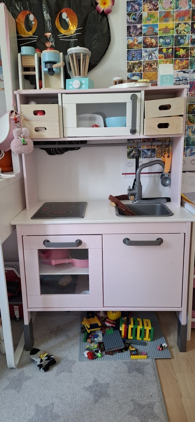 Ikea Giocattoli: Spielküche Ikea - Pink – Usato da Kümmertshausen venduto da Deddy_1991
