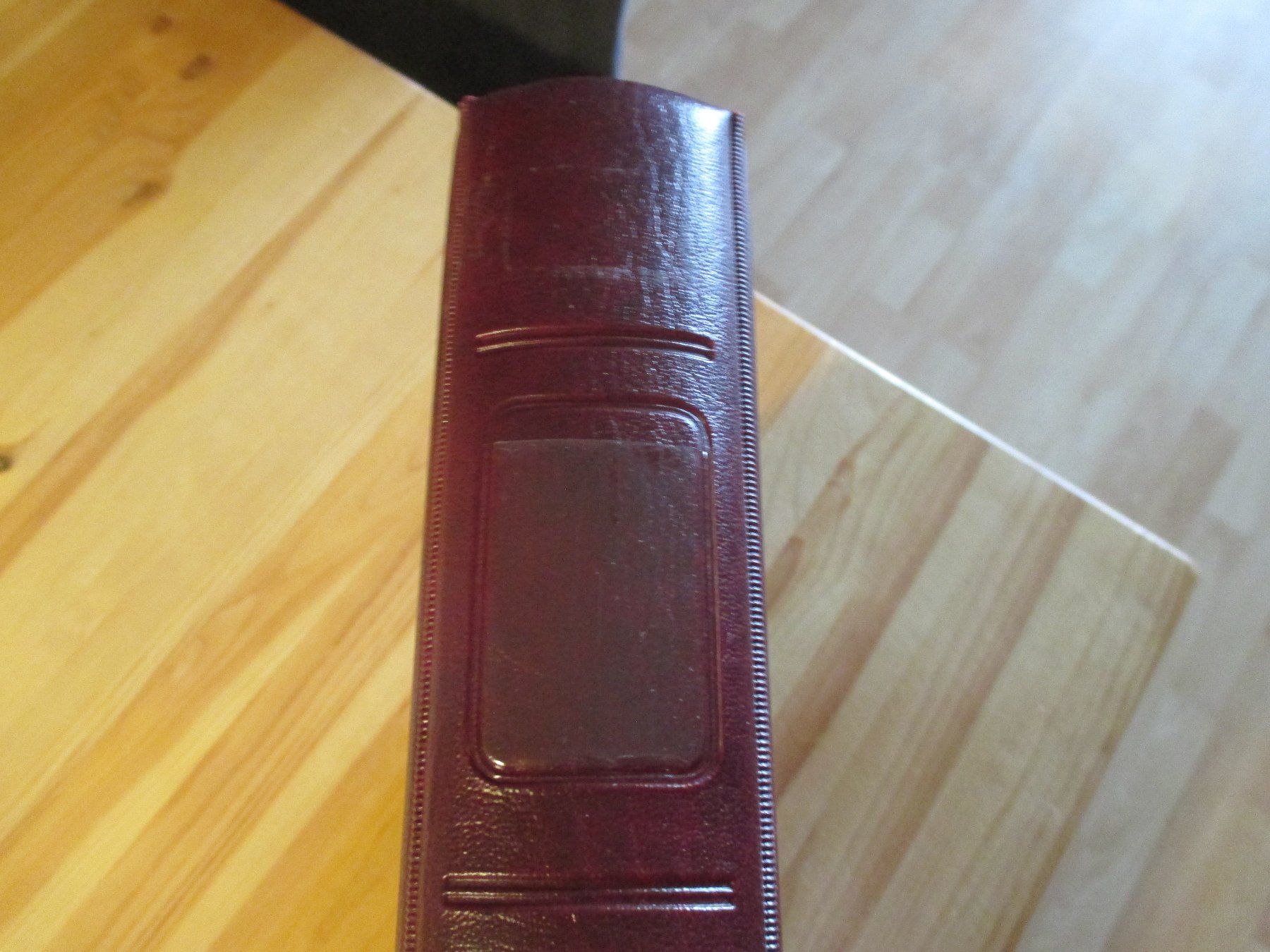 Lindner Alben: Lindner Ringbinder 18 Loch Mechanik Weinrot – Gebraucht aus Breitenbach von anti11 1