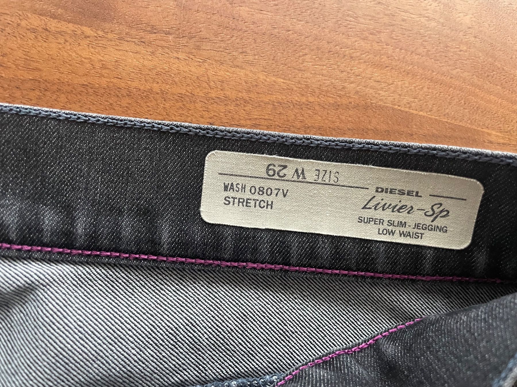 Jeans: Diesel Jeans neu – Nuovo (secondo la descrizione) da Unteriberg venduto da fae_2gz2 3