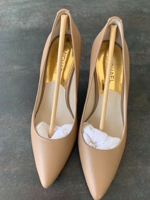 Damenschuhe: Michael Kors Pumps – Neu und originalverpackt aus Flawil von cer_9s6p