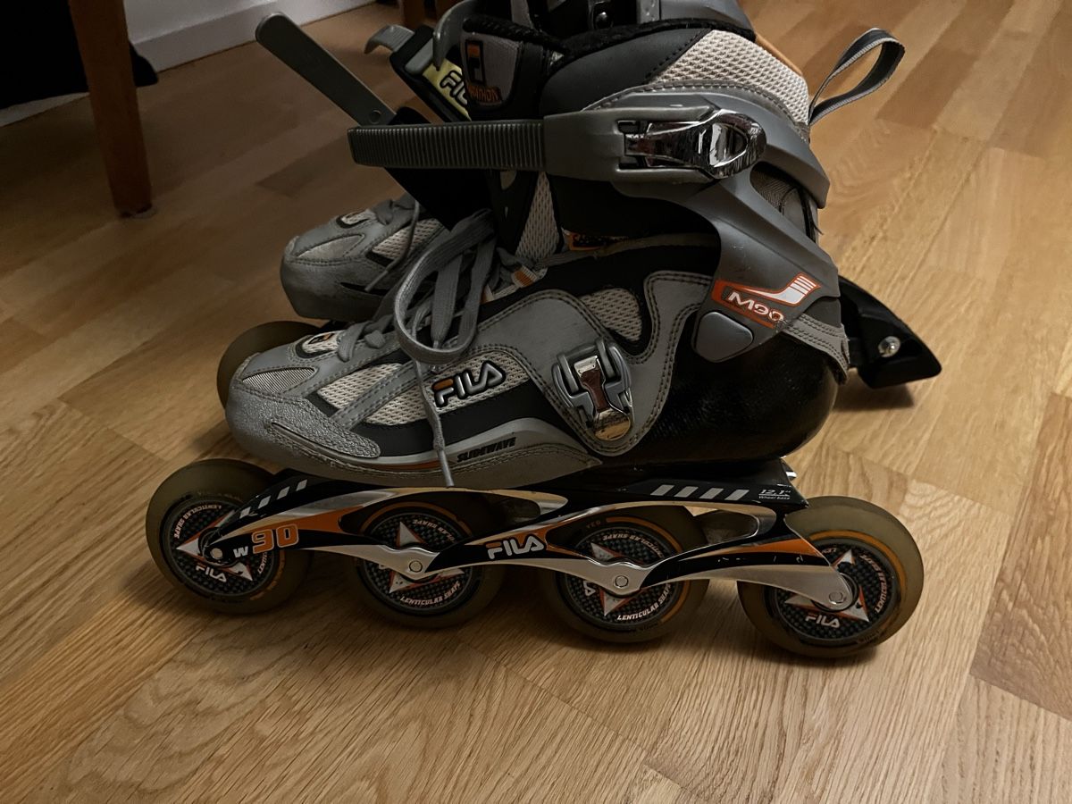 Fila Pattini in linea & Pattini a rotelle: Fila Inlineskates M90 Gr. 41 – Usato da Subingen venduto da Patrizia.21