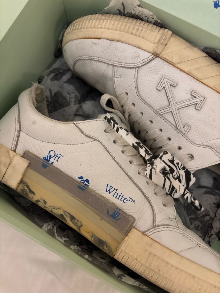 Off-White Scarpe da uomo: Off-White white trainers, size 44. Great Price! – Usato da Meilen venduto da Jazzey_Official 1