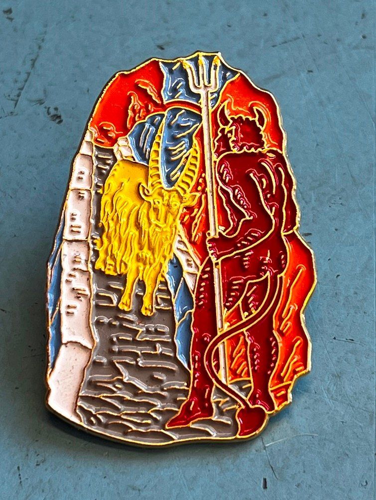 Placchette & Badge: Pin Simone Erni - Tüfelsbrugg – Usato da Obernau venduto da Wgnom