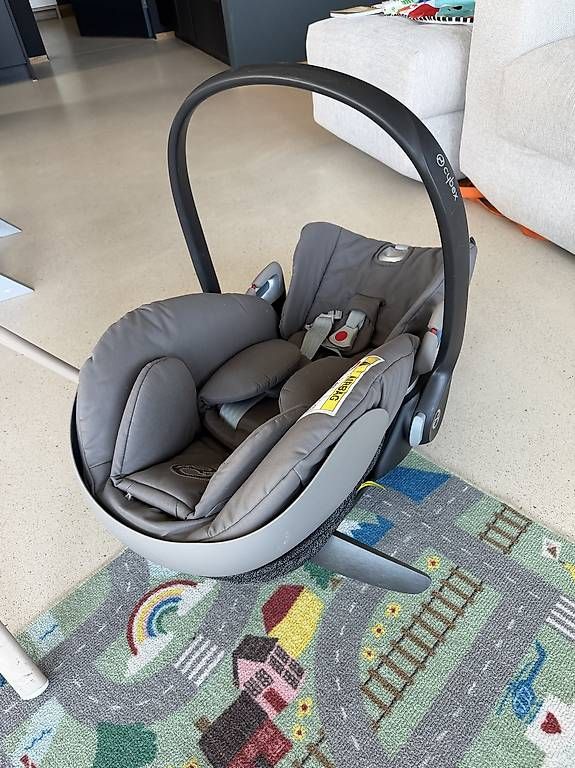 Seggiolini per auto: Cybex baby seat – Usato da Dübendorf venduto da gbe_66vd 1