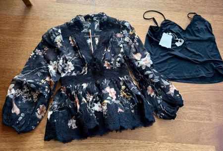 Seiden/Leine Bluse floral schwarz Grösse 3 neu mit Etikett