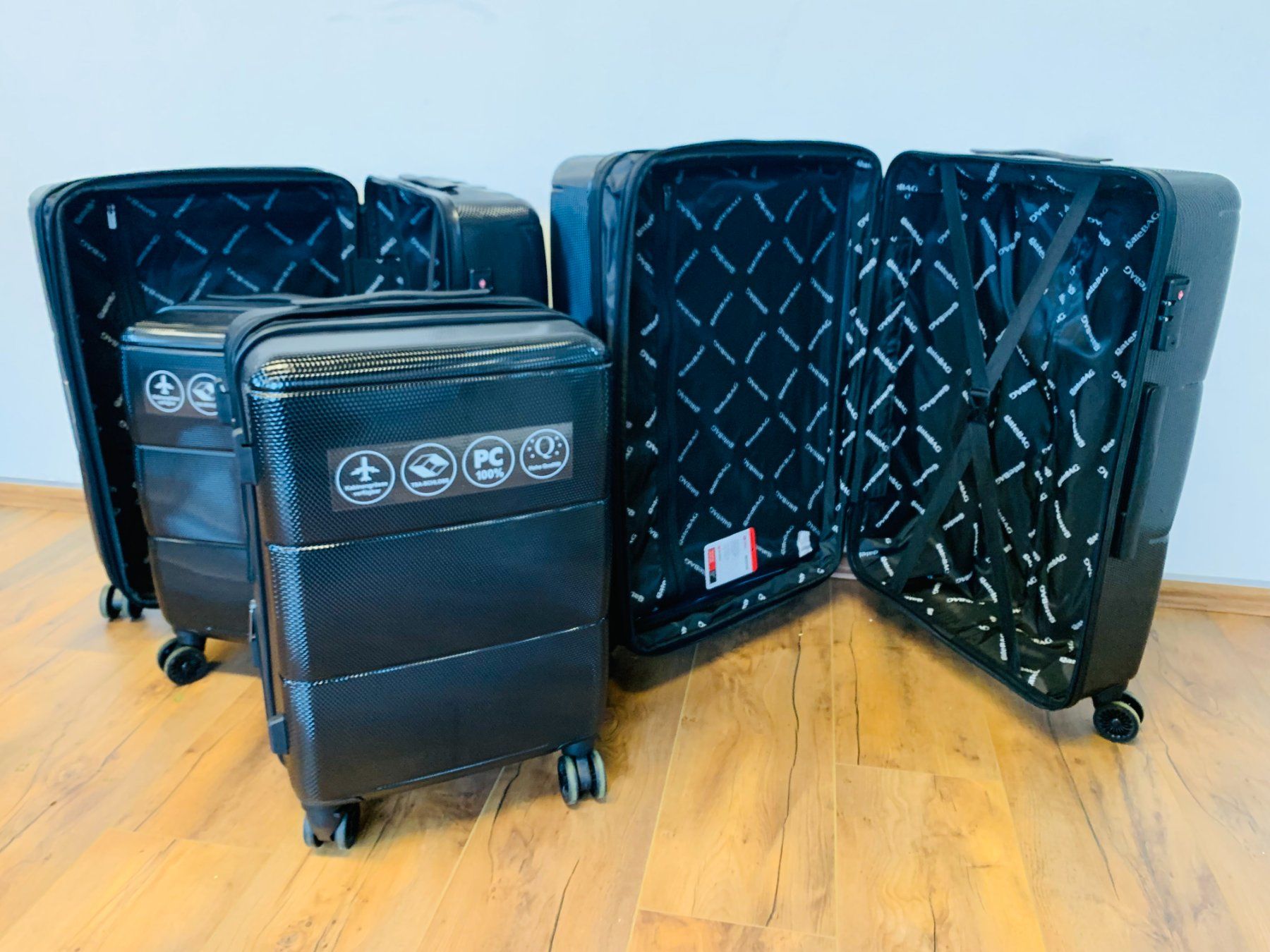 Valigie: 4 teiliges Koffer Polycarbonat gateBAG BUNDLE SCHWARZ NEU – Nuovo e nell'imballaggio originale da Bergdietikon venduto da shopAgent 7