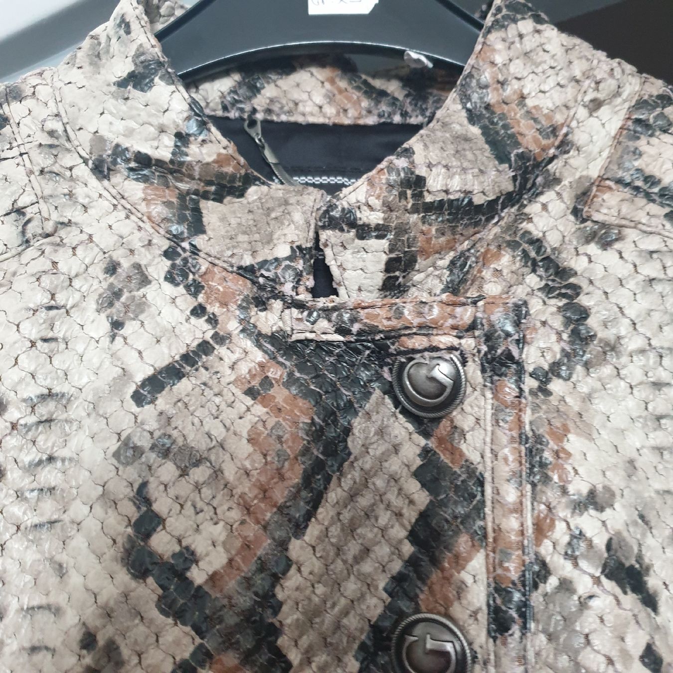 Guess Giacche: GUESS schöne Jacke Gr. L – Nuovo (secondo la descrizione) da Frenkendorf venduto da Moon111 1