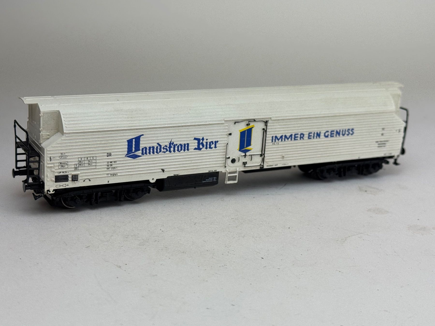Modellini di ferrovie: EX- Sachsenmodell Kühlwagon Landstron Bier – Usato da Elm venduto da Wikmtz