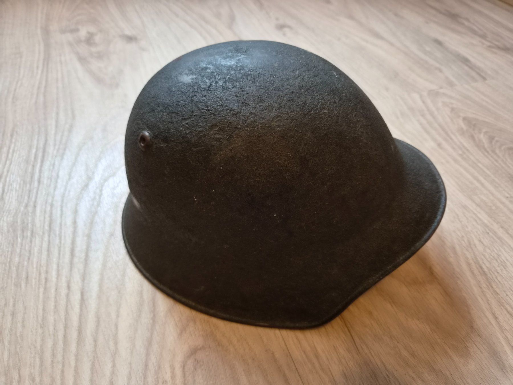 Uniformi: Militär Helm – Usato da Wilen b. Wil venduto da Tremola 1