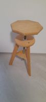 Atelier Künstler - Hocker Werkstatt, Holz