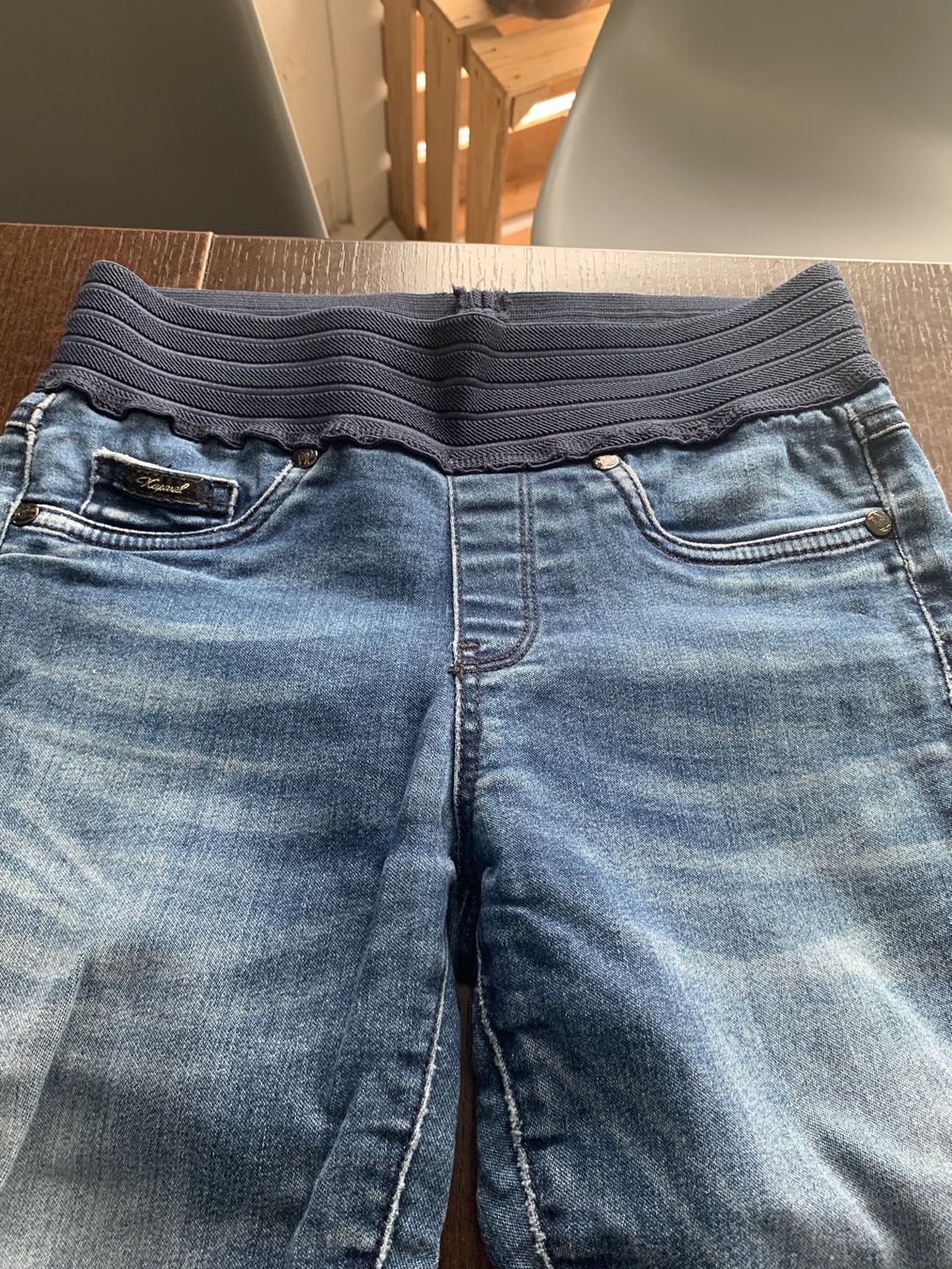 Jeans: Jeans taille XS – Gebraucht aus Domdidier von qatar1973 1