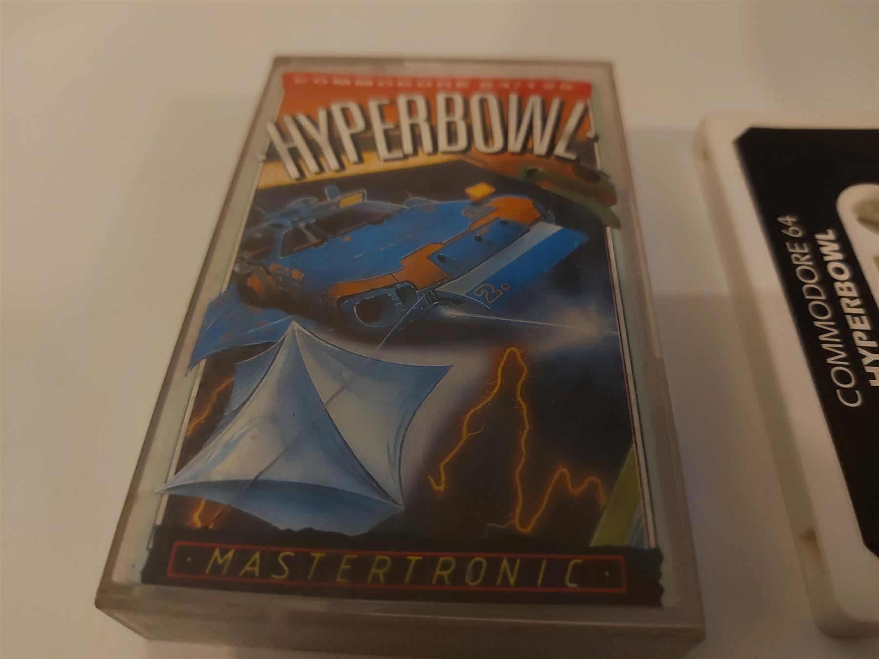 PC: Hyperbowl Commodore 64/128 C64 – Usato da Aarau venduto da Kaesekuchen2000 1