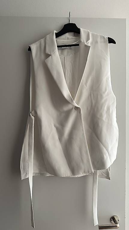 Gilet & Giacche senza maniche: Zara Gilet / Weste S – Usato da Schlieren venduto da mit_6lx7