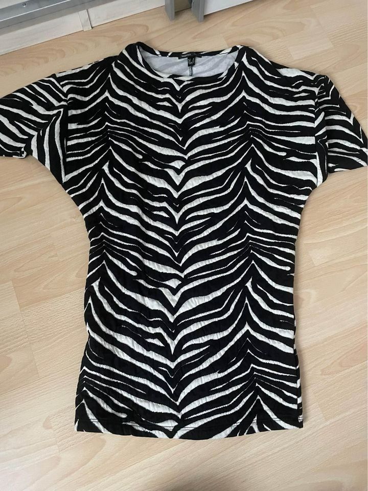 Mango Vestiti: Zebra Dress Gr.S (Mango) – Usato da Glattpark(Opfikon) venduto da der_dh8z 1