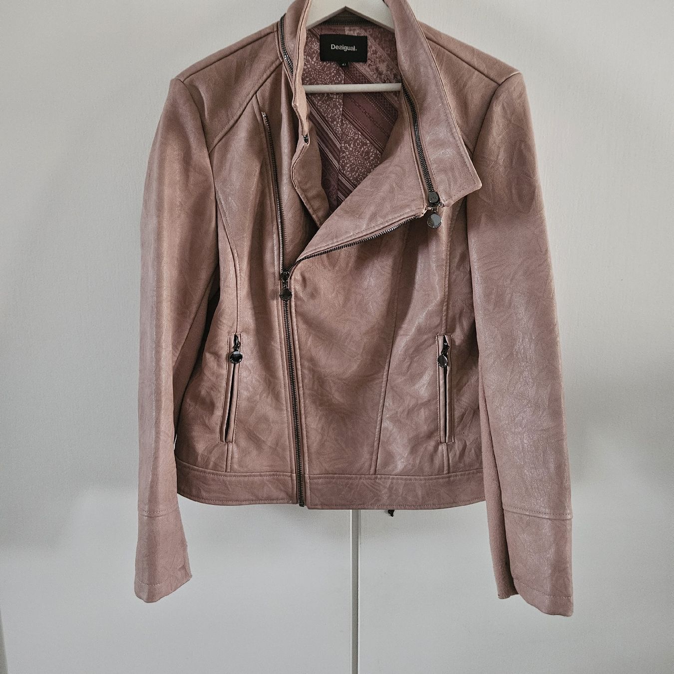 Desigual Giacche: Desigual Lederjacke, rosa – Usato da Bern venduto da naaa000xci