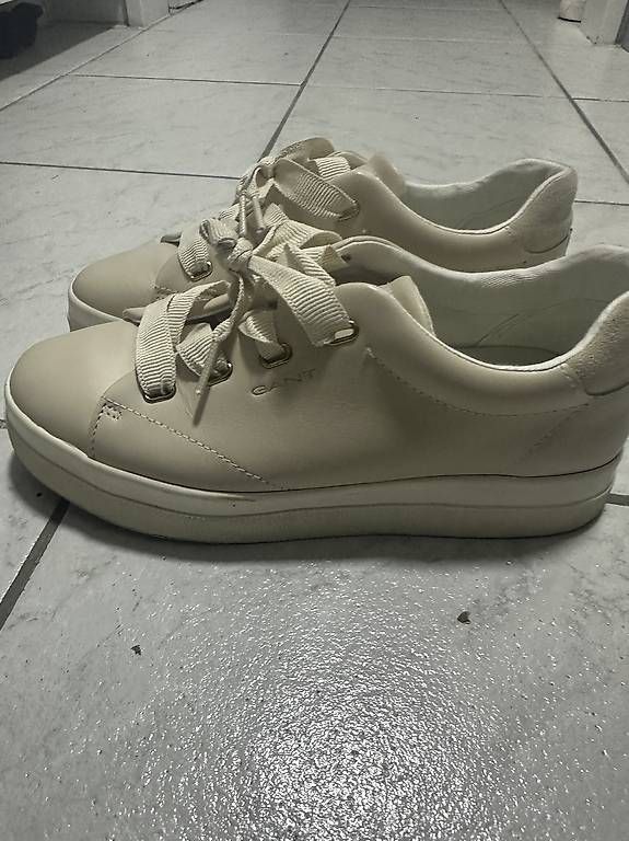 Damenschuhe: Damen schuhe – Gebraucht aus Niederwangen BE von hamer2