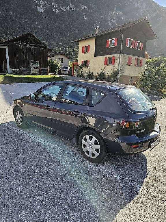 Mazda Autos: Mazda 3 1.6 essence – D'occasion à Bramois par Jonv9 2