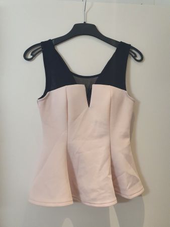 Haut top rose et noir taille 36