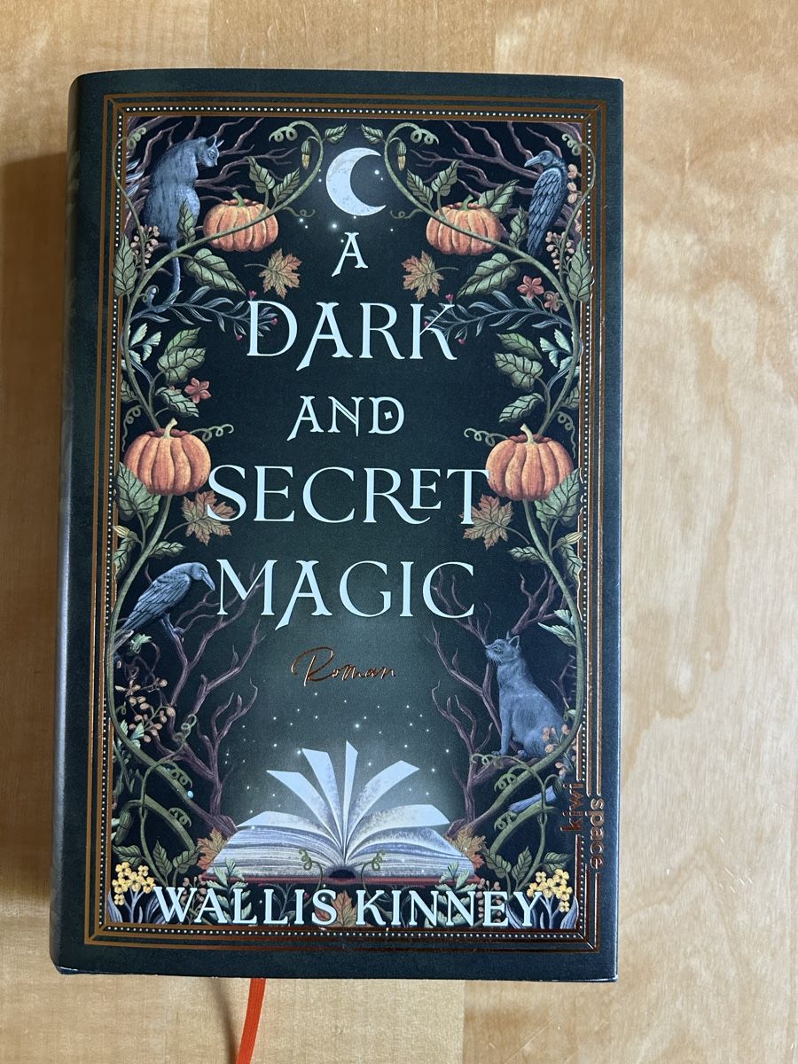 Libri: Wallis Kinney - a dark and secret Magic - mit Farbschnitt – Usato da Riniken venduto da KreativImKopf
