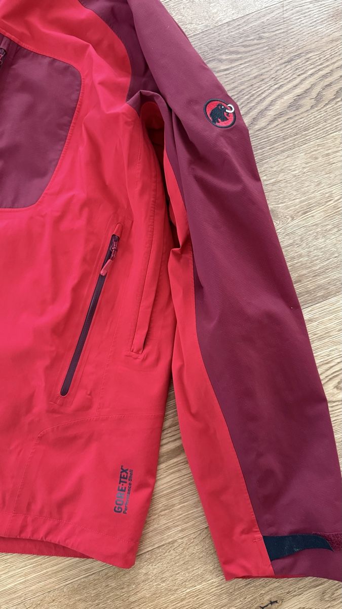 Mammut Giacche: Mammut Gore-Tex Performance Shell Red Jacket XL – Usato da Boswil venduto da hey.itsme 4