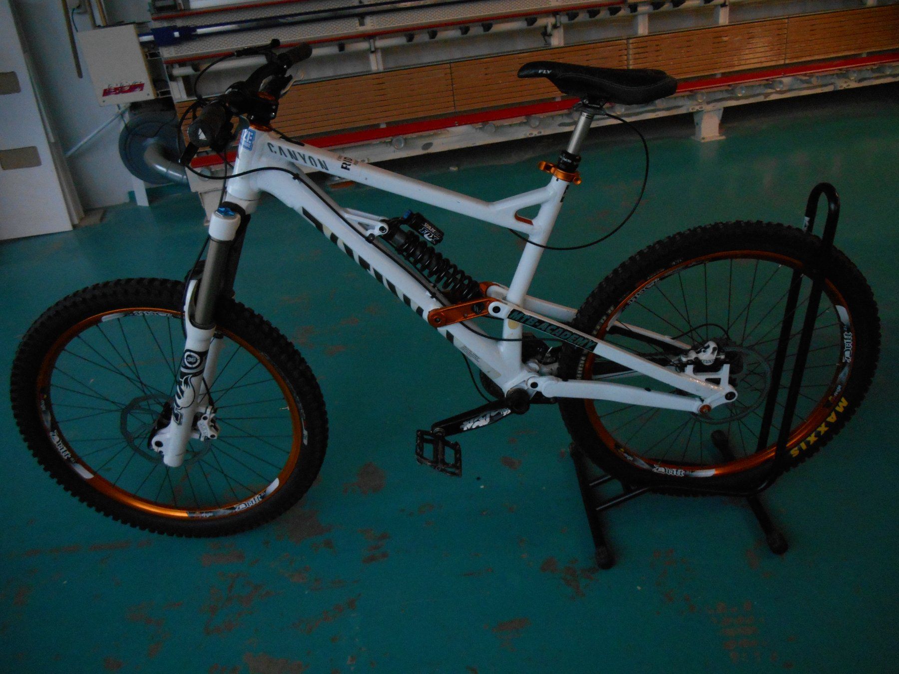 Biciclette: Downhill Bike – Usato da Wetzikon ZH venduto da holz01