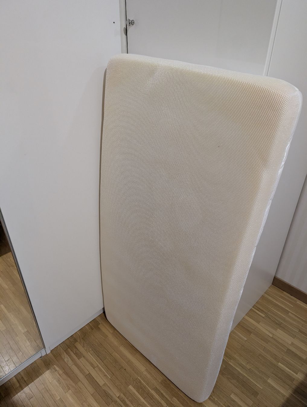 Matratzen: Matelas bébé blanc – Gebraucht aus Meyrin von noe_n5rp 1