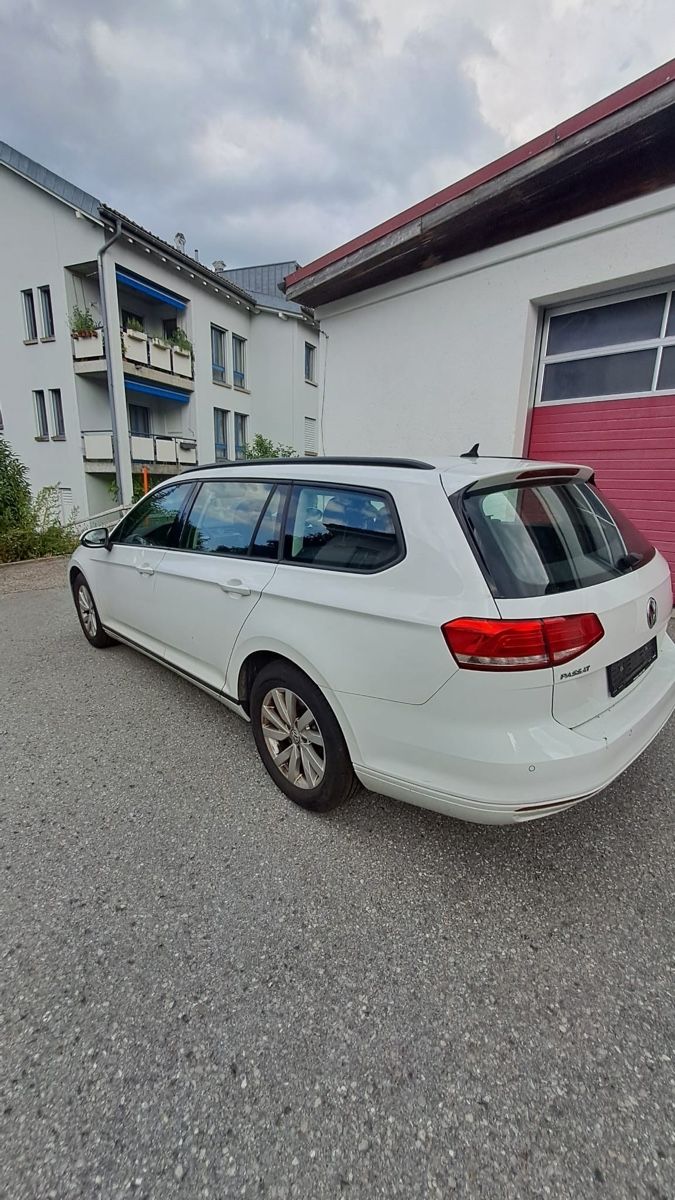 VW Automobili: VW Passat V 2.0 TDI BM – Usato da Herisau venduto da Tor7 8