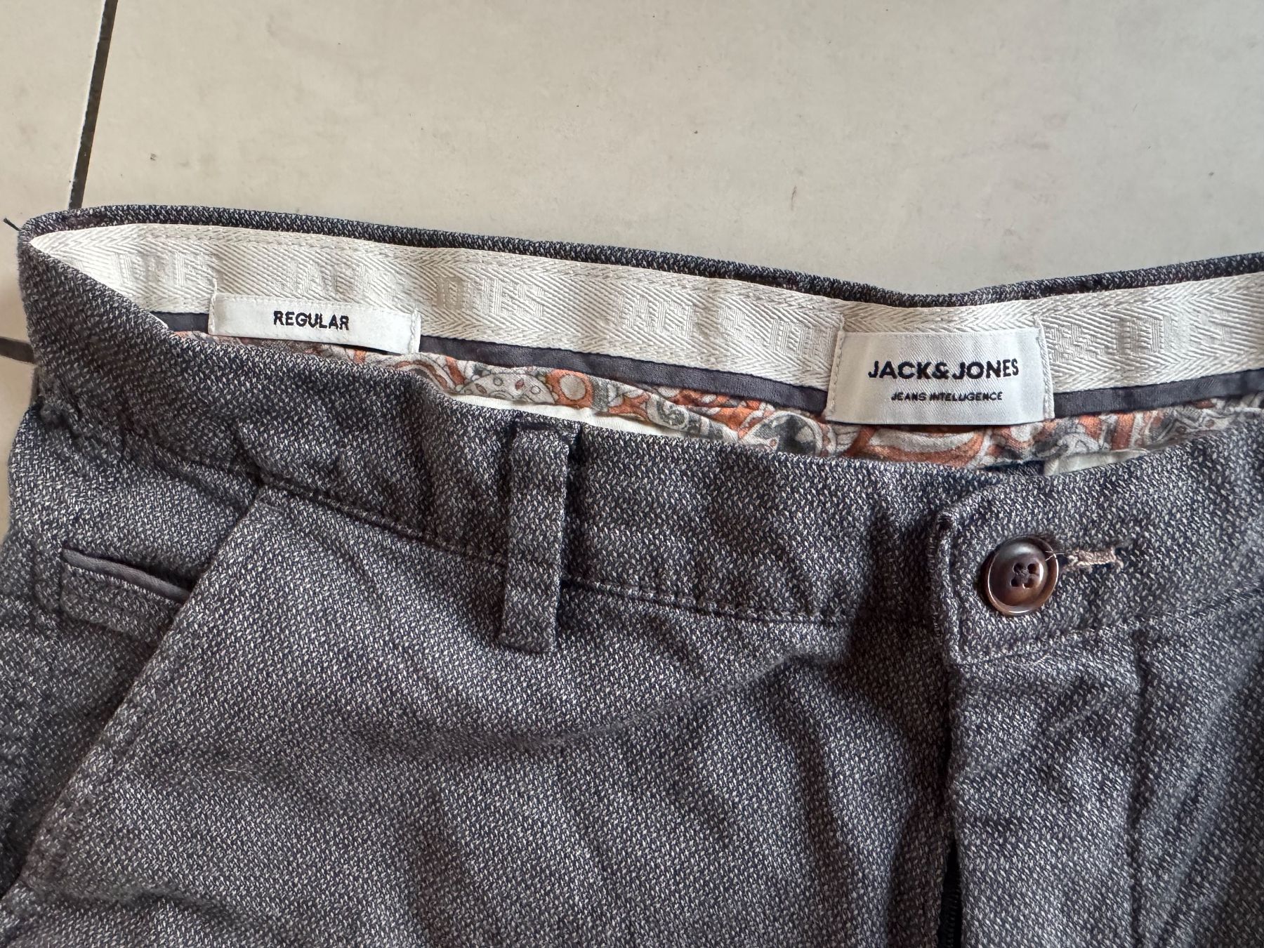 Jack & Jones Pantaloni: Shorts – Usato da Courgevaux venduto da wurg1 2
