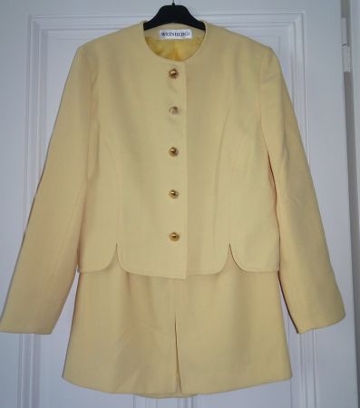 Ensemble tailleur jaune pâle chic Weinberg