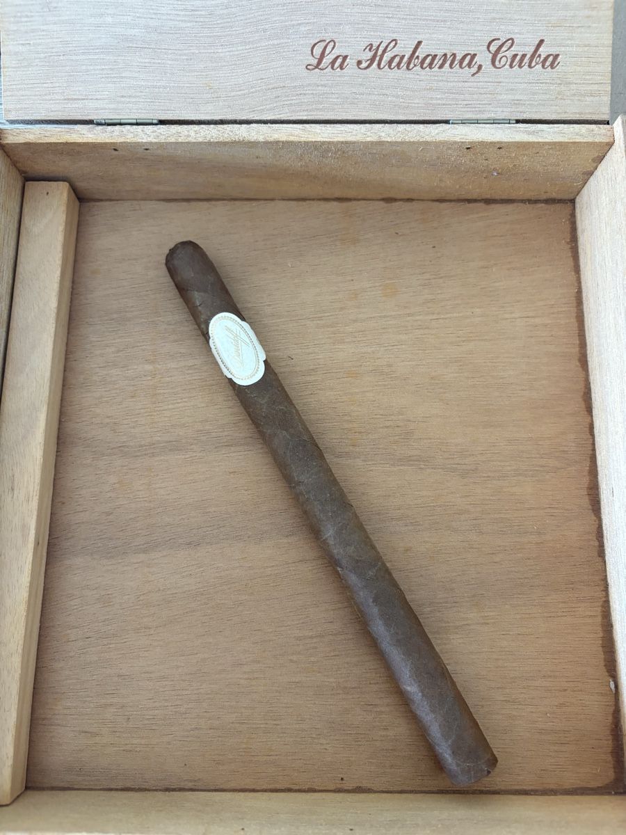 Davidoff Sigari: Davidoff Cuba Zigarre – Nuovo (secondo la descrizione) da Rotkreuz venduto da Vintage_lover1 1