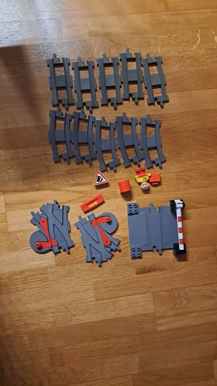Lego Kit di costruzioni: Lego Duplo Eisenbahn Set mit Kran, komplett – Usato da Münsingen venduto da gro_zt8l 9