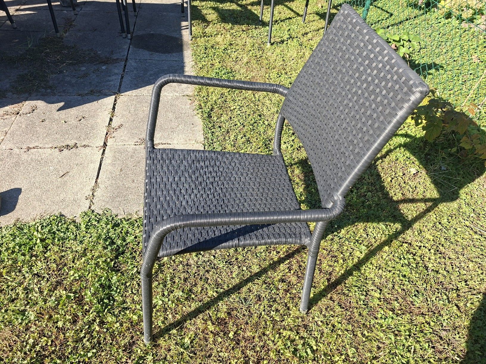 Set de table et chaises: Table de jardin avec 4 chaises – D'occasion à St-maurice par AHTP 5
