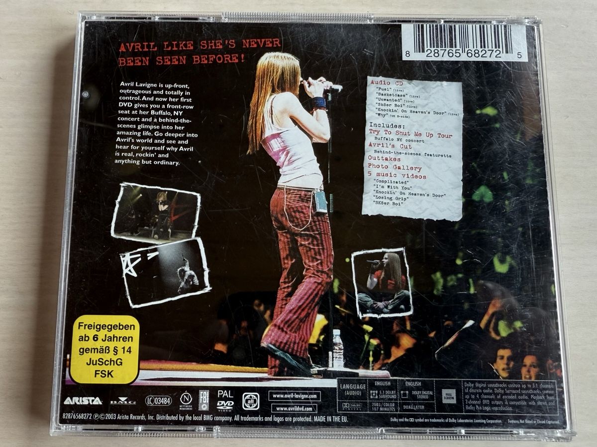 CD: Avril Lavigne - My World CD & DVD – Usato da Oberried Brienz venduto da Chyara 1