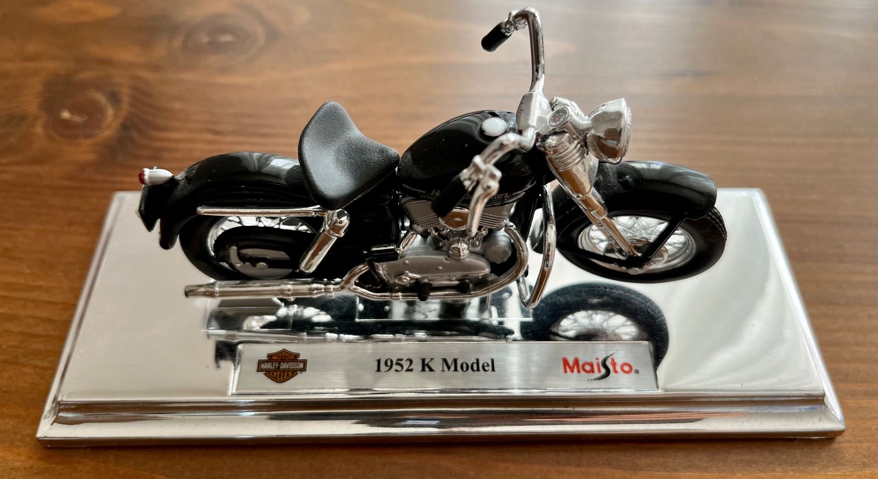 Maisto Kit di modellismo & Modellini statici: Maisto Harley Davidson 1952 K Model – Usato da Glattbrugg venduto da Jaspis10 1