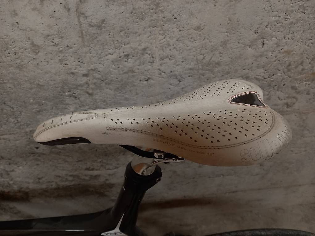 Biciclette: Vélo Btwin 700 cadre composite – Usato da Châtelaine venduto da enerio1347 3