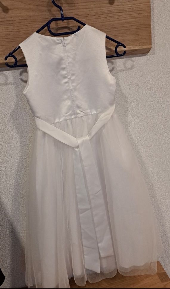 Vestiti & Gonne: Festliches Kleid Erstkommunion 122 – Nuovo (secondo la descrizione) da Küttigen venduto da osiamo 1