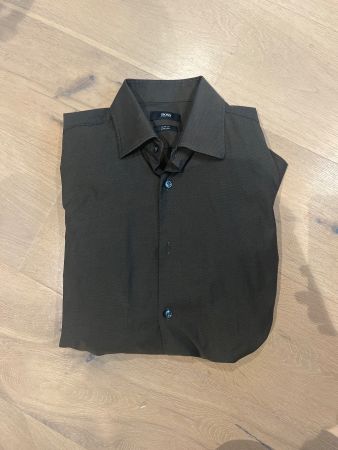 Hugo Boss Hemd Slim Fit dunkelbraun gebraucht guter Zustand