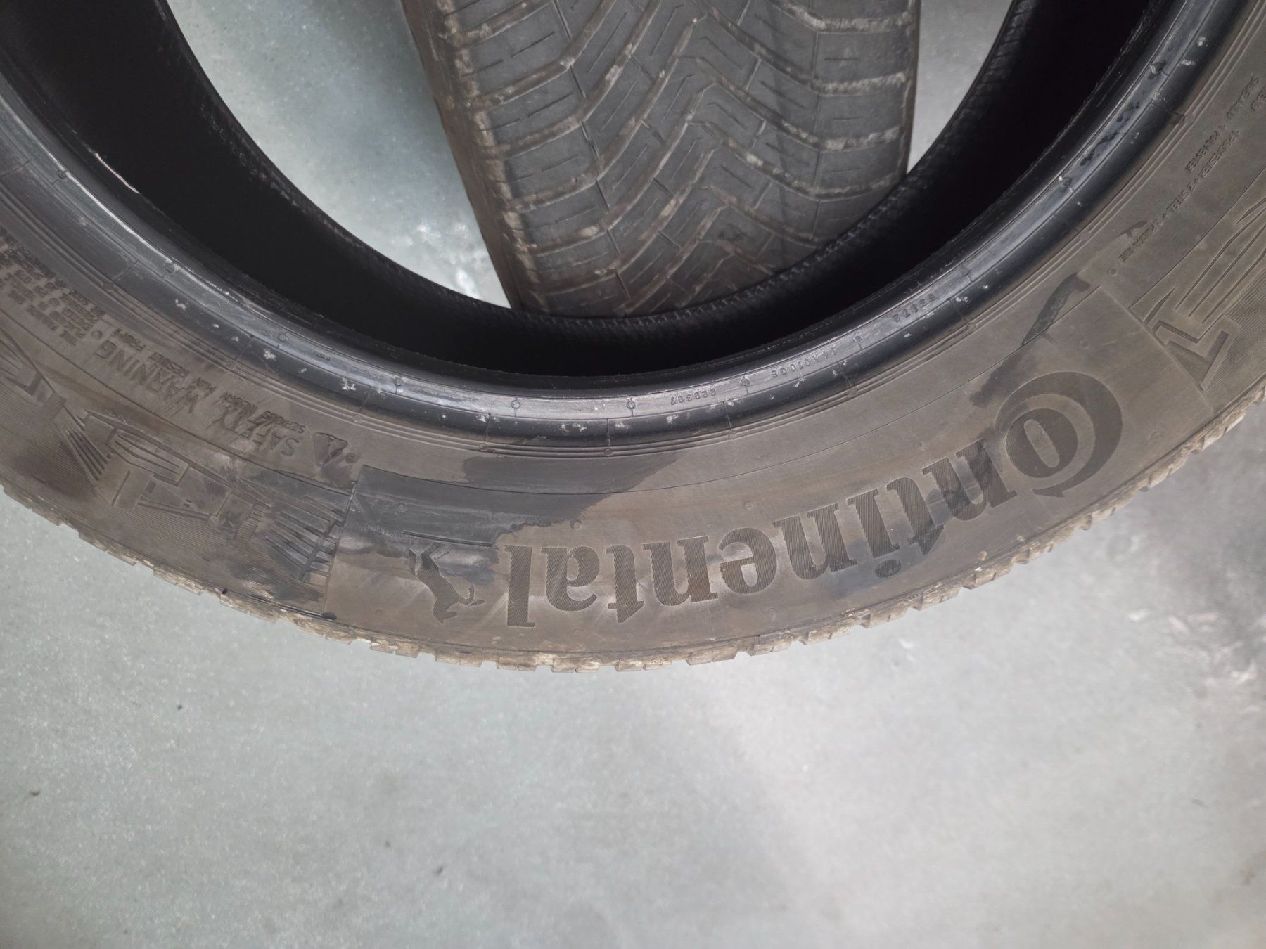 Pneumatici & Ruote complete: Continental    225 / 60 R 17 V XL – Usato da Fischbach-Göslikon venduto da Emanuel.Bardhi 4