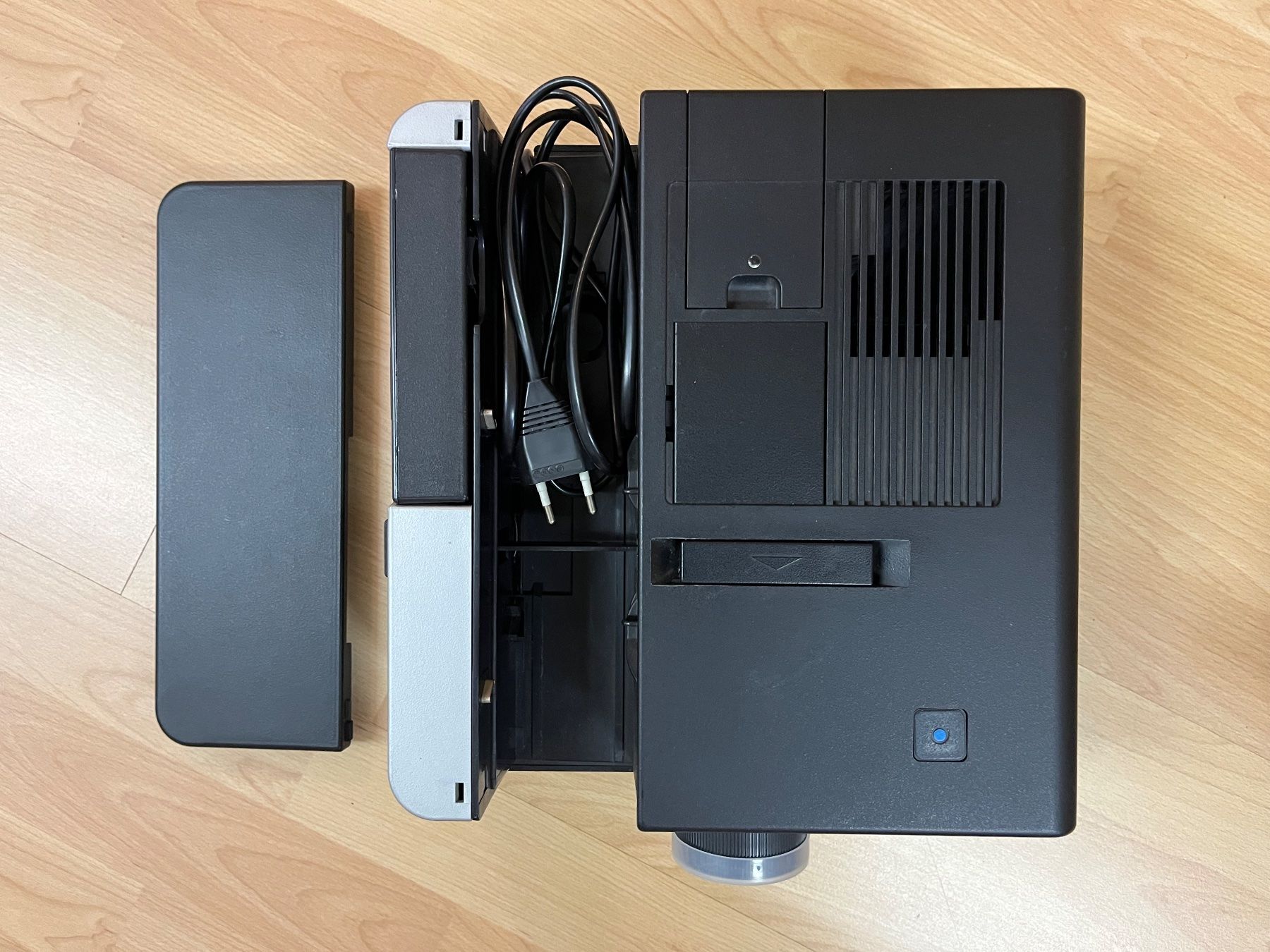 Filme: BRAUN Diaprojektor – Gebraucht aus Kloten von Susan55