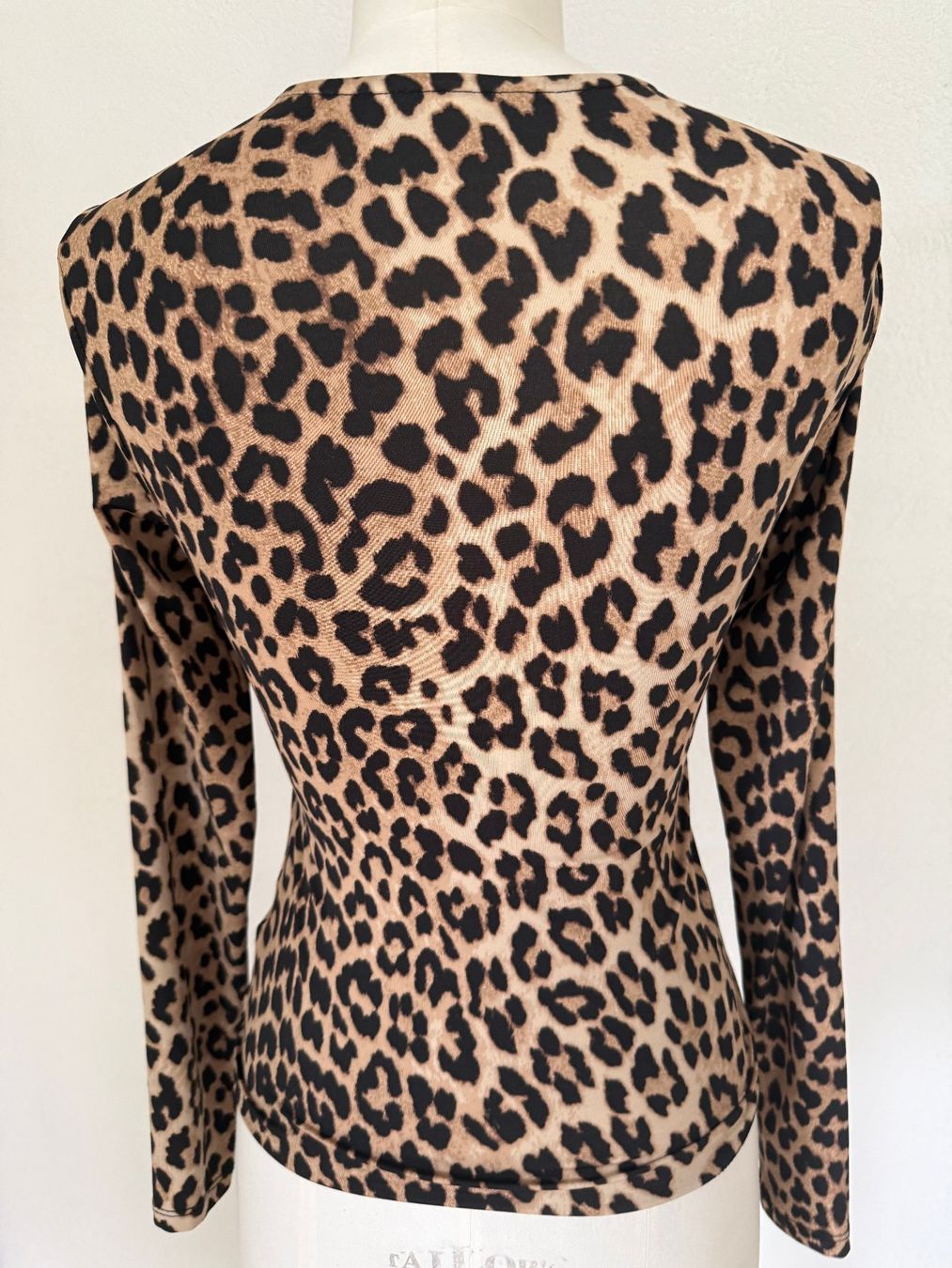 H&M T-shirt: Leoparden Damen Shirt Grösse S Polyeser – Usato da Kirchdorf AG venduto da coco123 1
