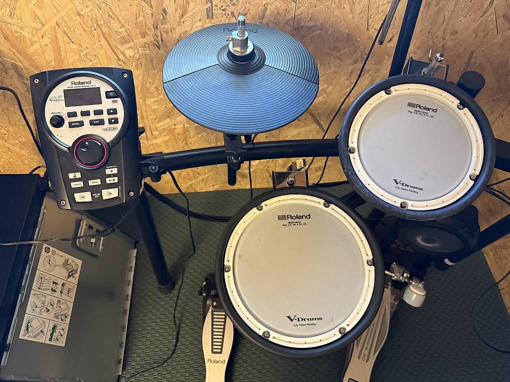 Roland Strumenti musicali: Roland TD-11 (V-Drums)  Technische Daten – Usato da Bertschikon Gossau venduto da DreazzY 1