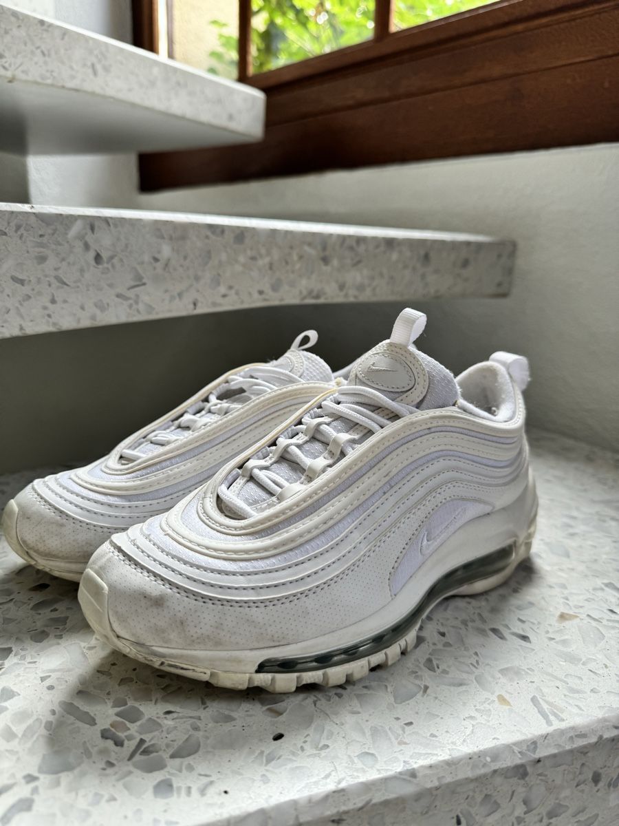 Nike Scarpe da uomo: Nike Air Max White – Usato da Bevaix venduto da Charlene18 1