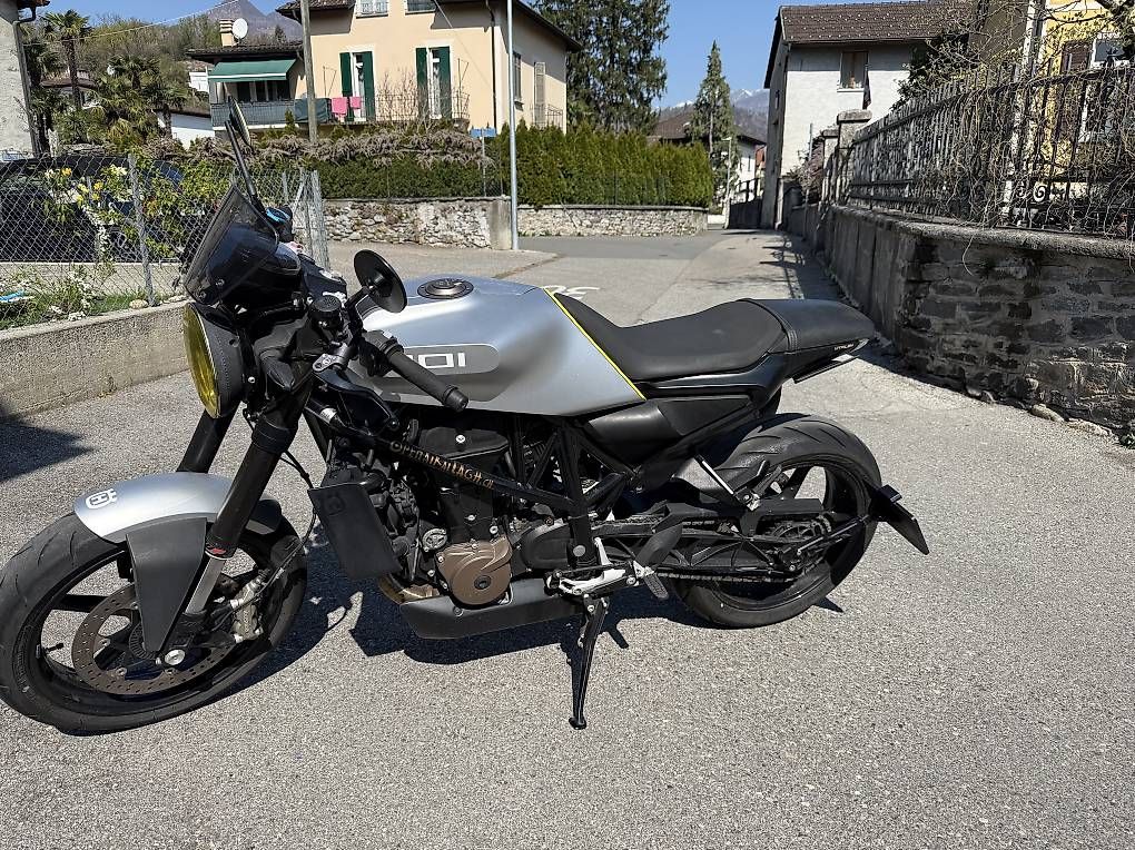 Husqvarna Strada: Vitpilen 701 husqvarna** – Usato da Losone venduto da imez 3