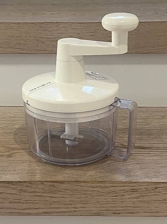 Elettrodomestici da cucina: Hand Zerkleinerer – Usato da Ruggell venduto da bwi_k5zs
