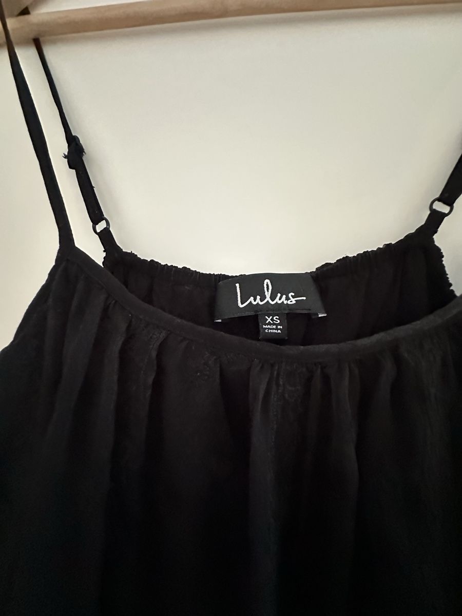 Kleider: Schwarzes Keid von Lulus, Grösse XS – Gebraucht aus Dänikon ZH von Annikaberg 2